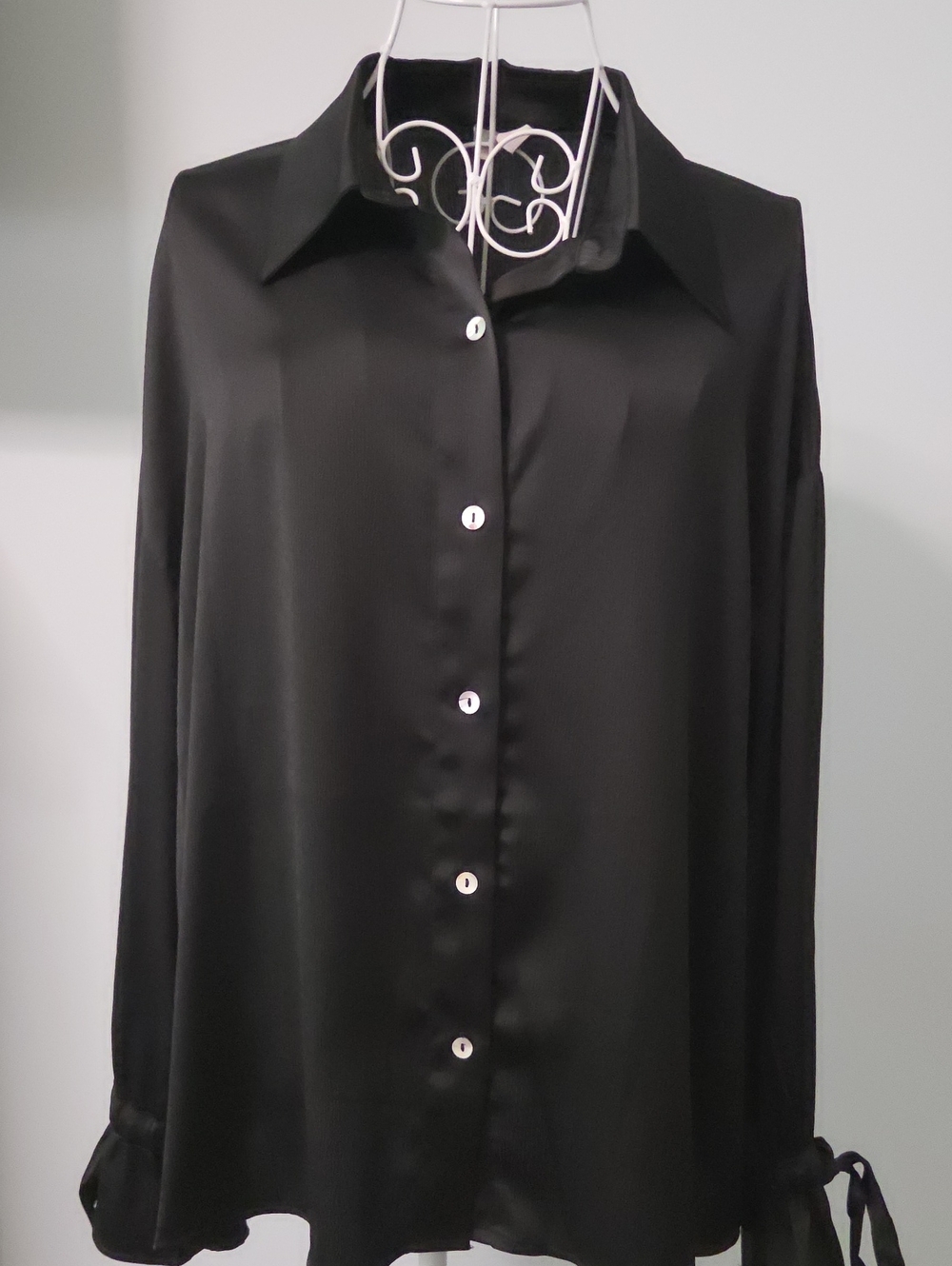 Pink Lily Black Satin Button-Front Blouse